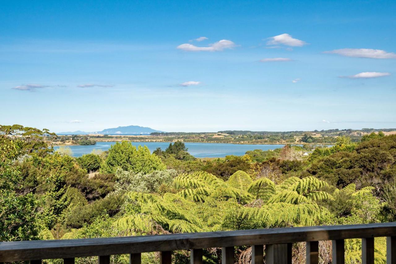 Tui & Nikau Cabins Манґафаі Екстер'єр фото